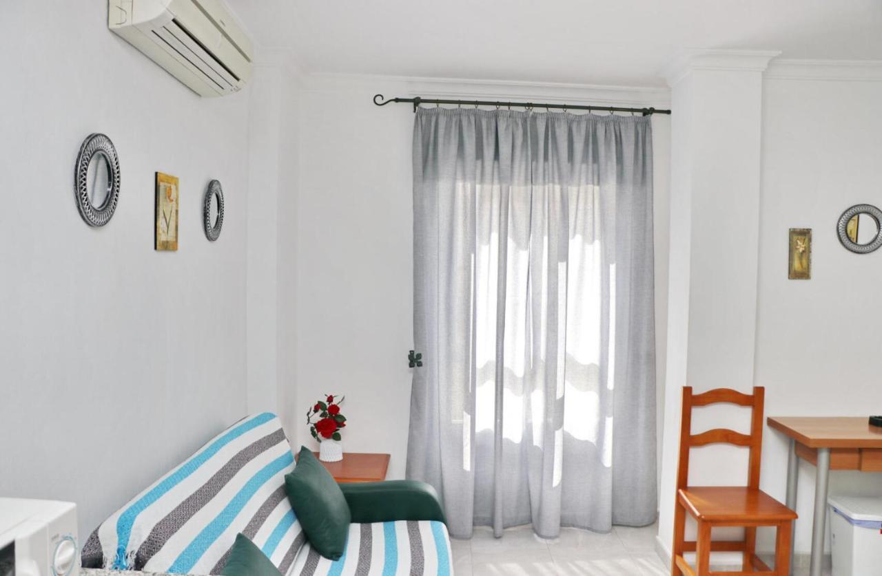 Apartamento Santa Teresa Primera Planta โกนิล เด ลาฟรอนเตรา ภายนอก รูปภาพ