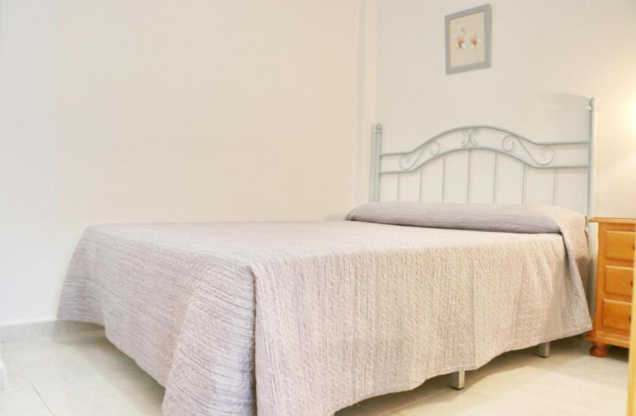 Apartamento Santa Teresa Primera Planta โกนิล เด ลาฟรอนเตรา ภายนอก รูปภาพ