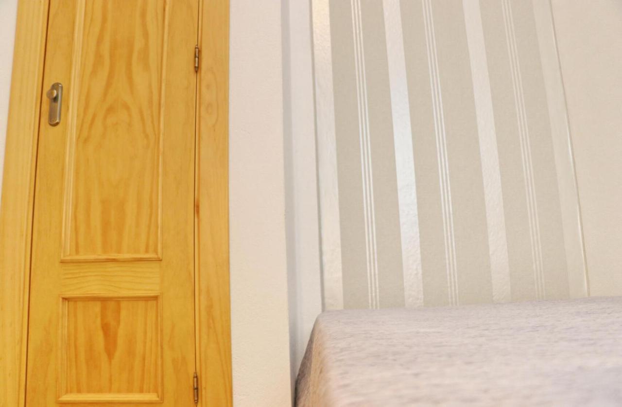Apartamento Santa Teresa Primera Planta โกนิล เด ลาฟรอนเตรา ภายนอก รูปภาพ