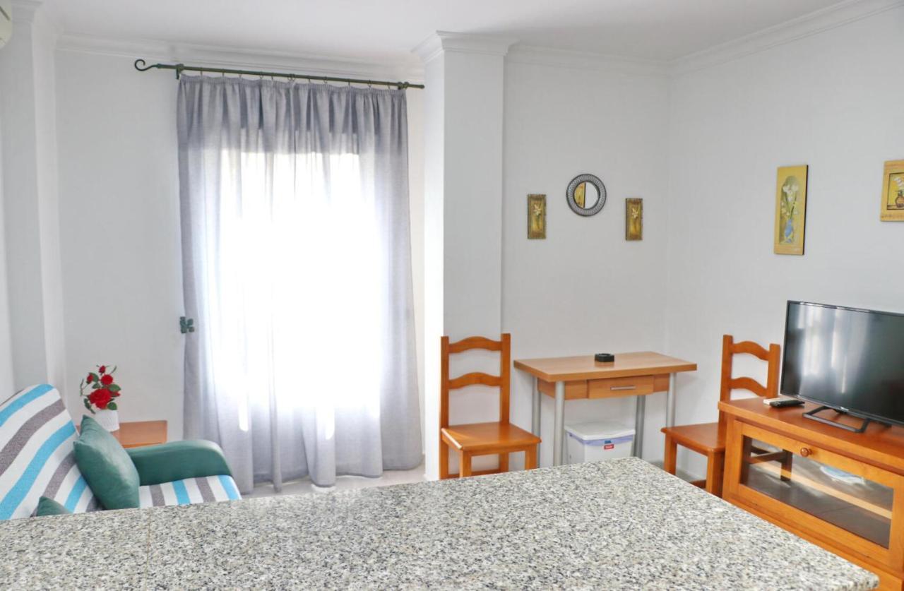 Apartamento Santa Teresa Primera Planta โกนิล เด ลาฟรอนเตรา ภายนอก รูปภาพ