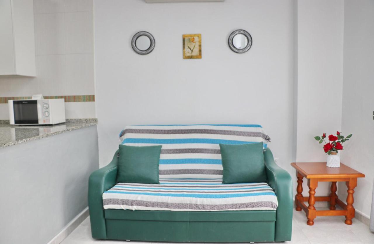 Apartamento Santa Teresa Primera Planta โกนิล เด ลาฟรอนเตรา ภายนอก รูปภาพ