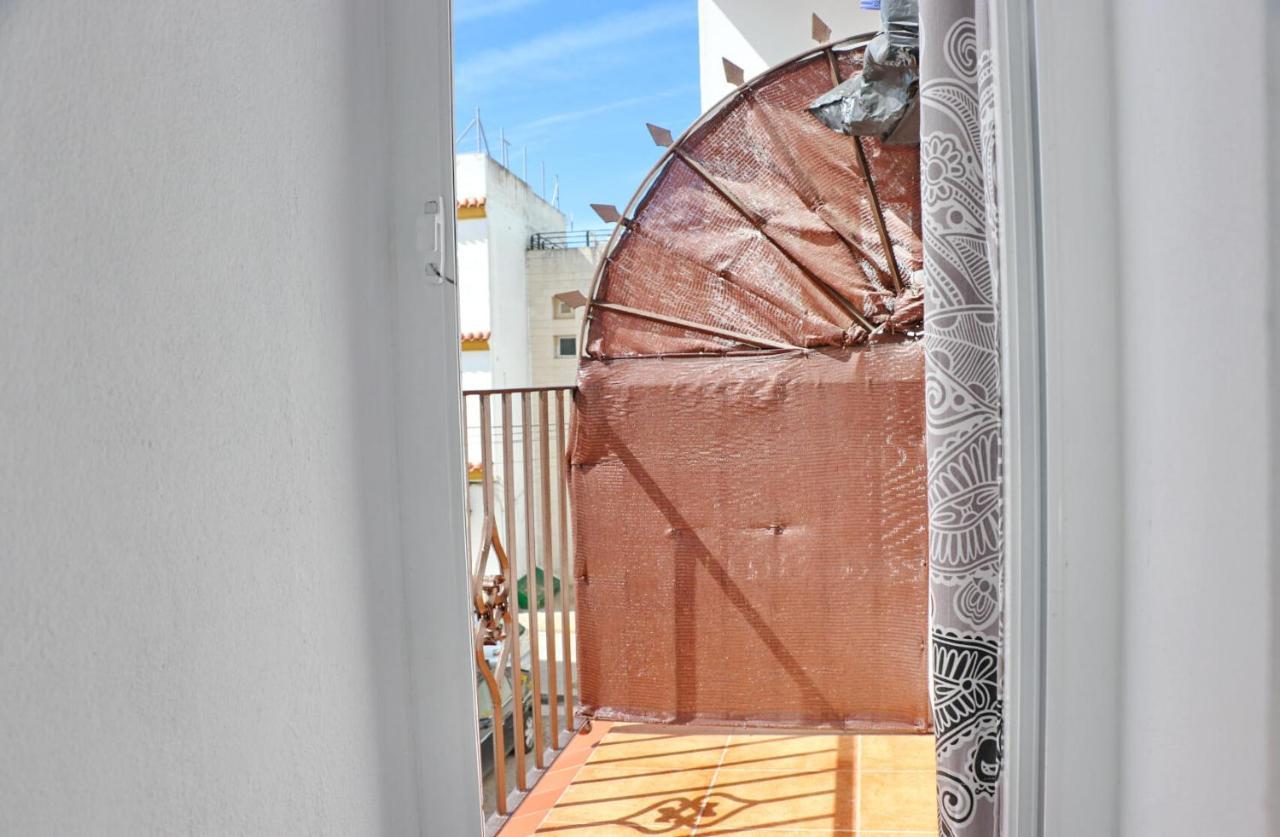 Apartamento Santa Teresa Primera Planta โกนิล เด ลาฟรอนเตรา ภายนอก รูปภาพ