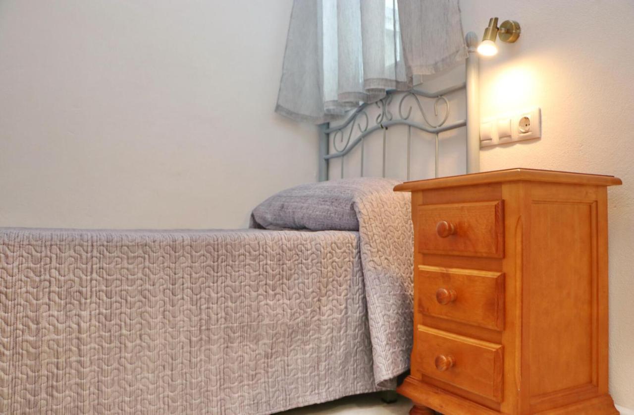 Apartamento Santa Teresa Primera Planta โกนิล เด ลาฟรอนเตรา ภายนอก รูปภาพ
